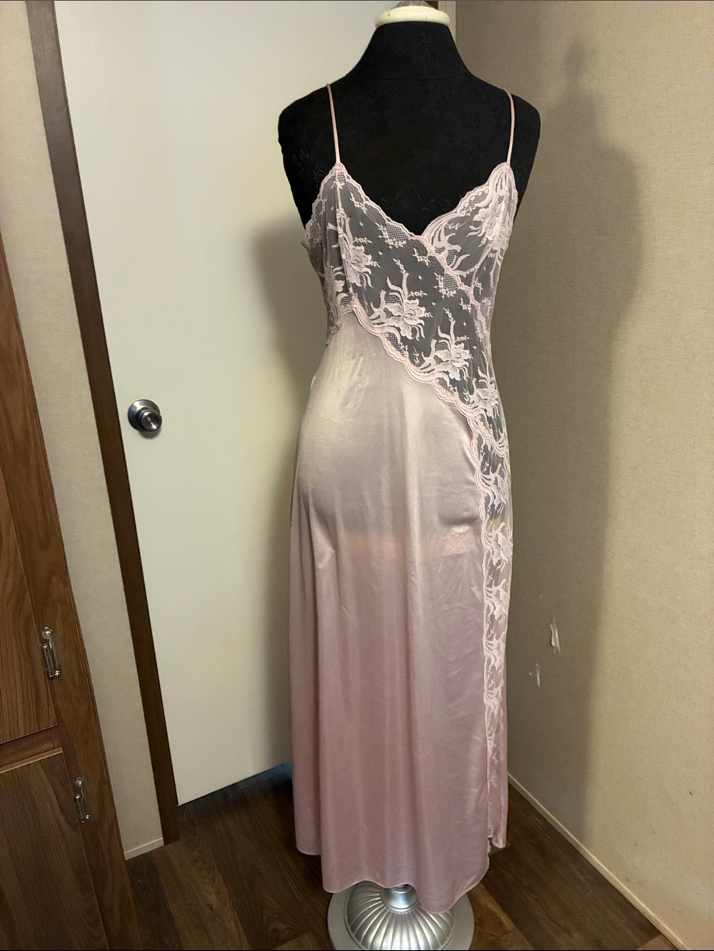Women's Long Lace-Trim Satin Robe and Gown- Dusty Pink - Picture 6 of 12